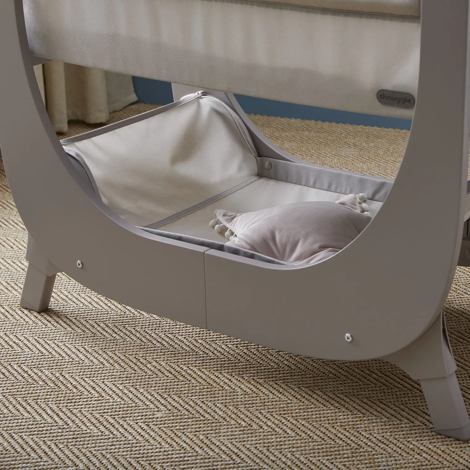 Shnuggle Air Lite samsovningsseng og sengetøj sæt
