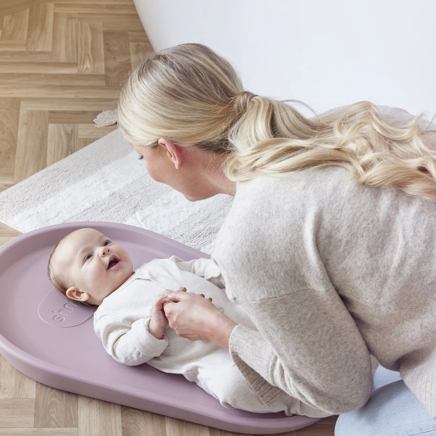 Shnuggle Blossom babybadekar og puslemåtte sæt lyserød
