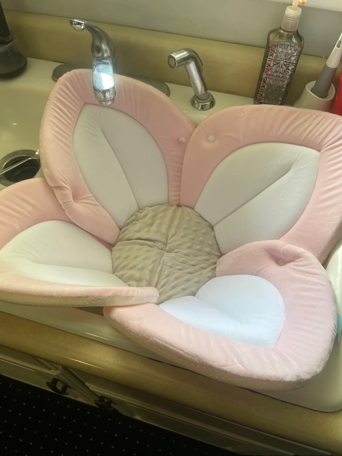 Blooming Bath Lotus badesæde pink-hvid-grå blød vask