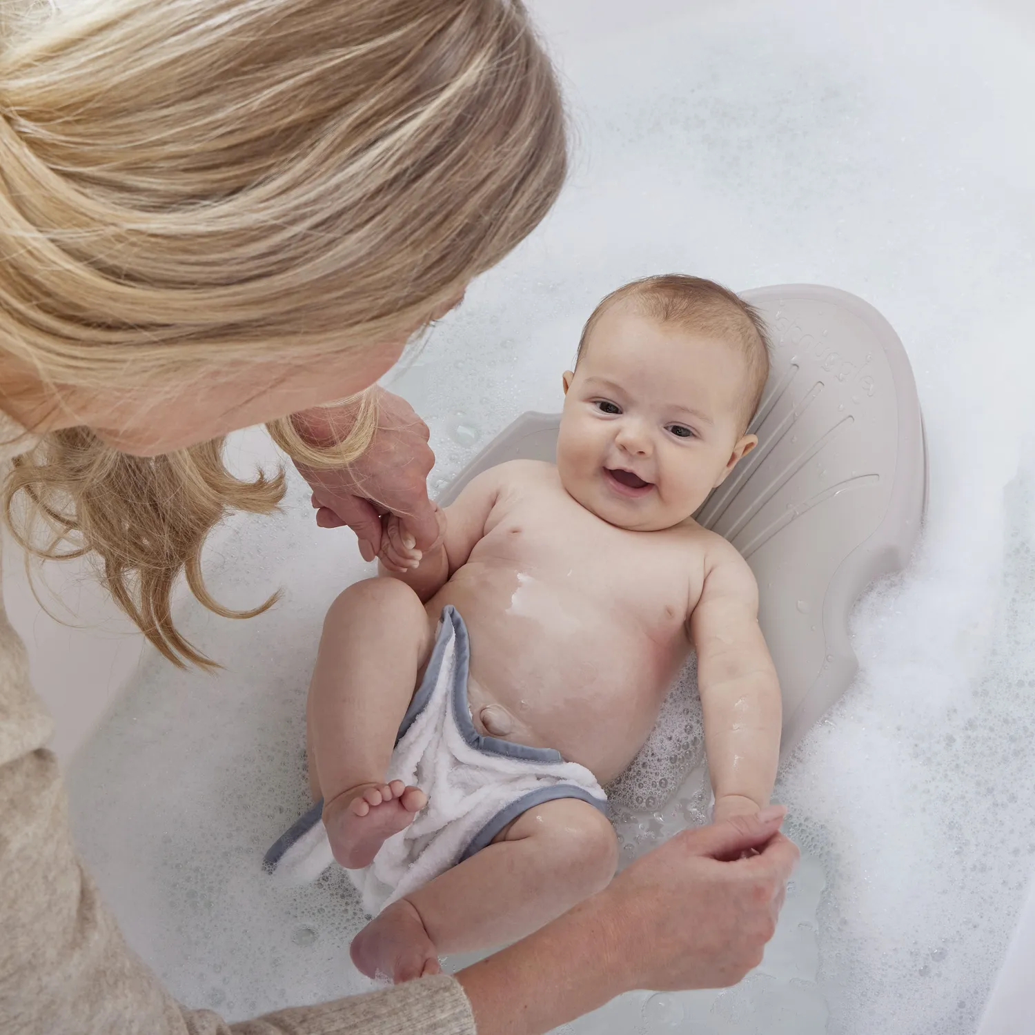 Shnuggle Newborn Bath Support badestøtte hvid blød